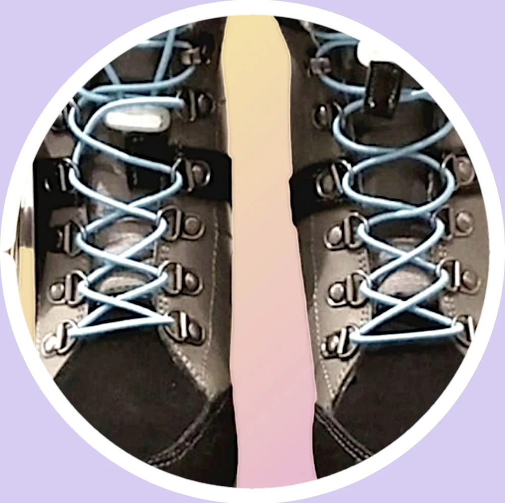 Khombu nwt leather